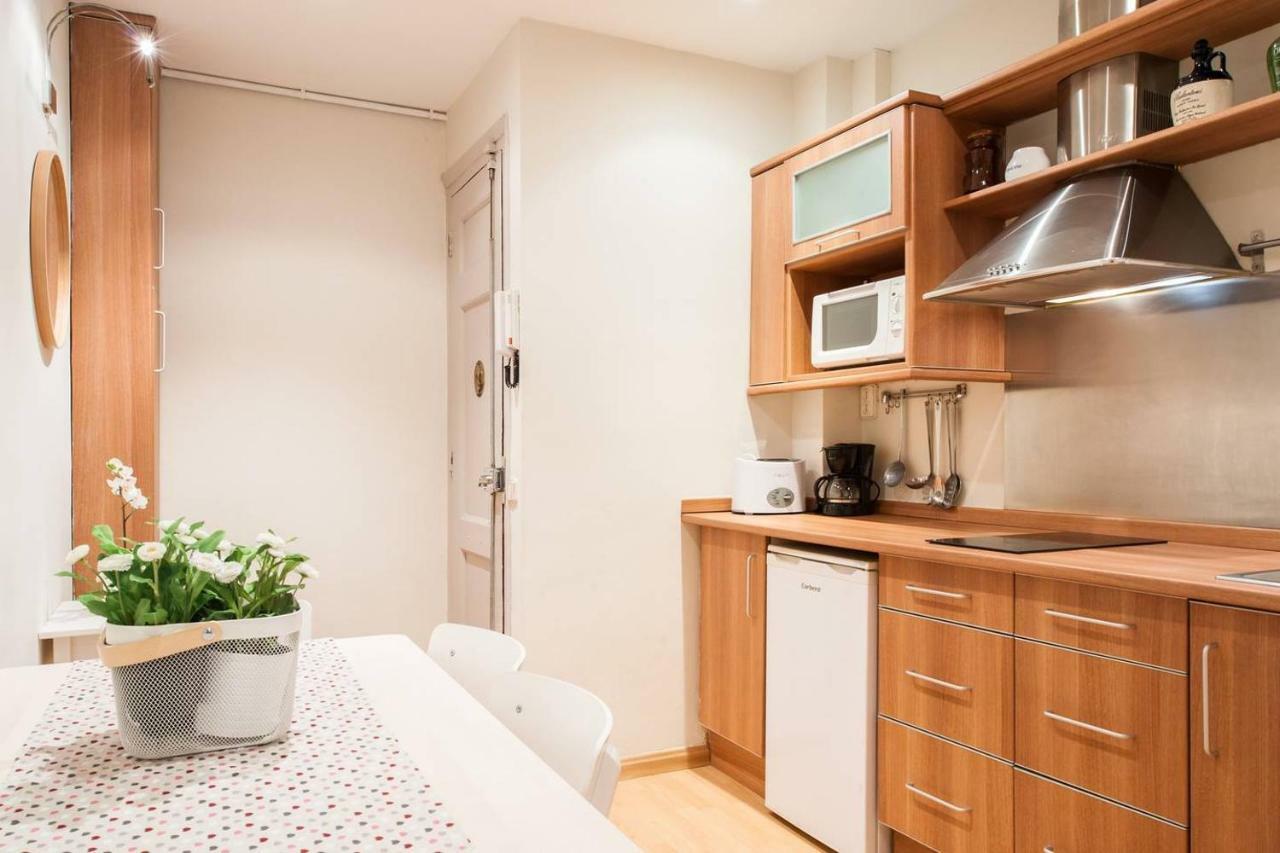 Nice Apartment Near Barcelona Center Exterior foto