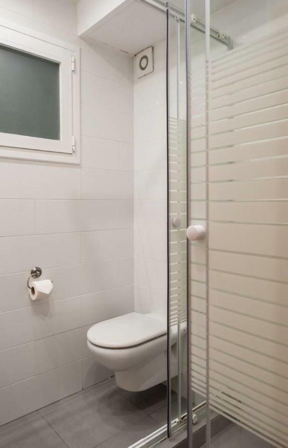 Nice Apartment Near Barcelona Center Exterior foto